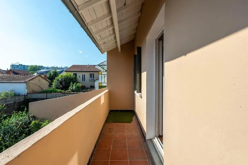 Accords Parfaits Famille Villa Villeurbanne 0*,